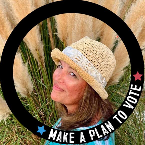 Meet your Posher, Kristin - Picture 1 of 1